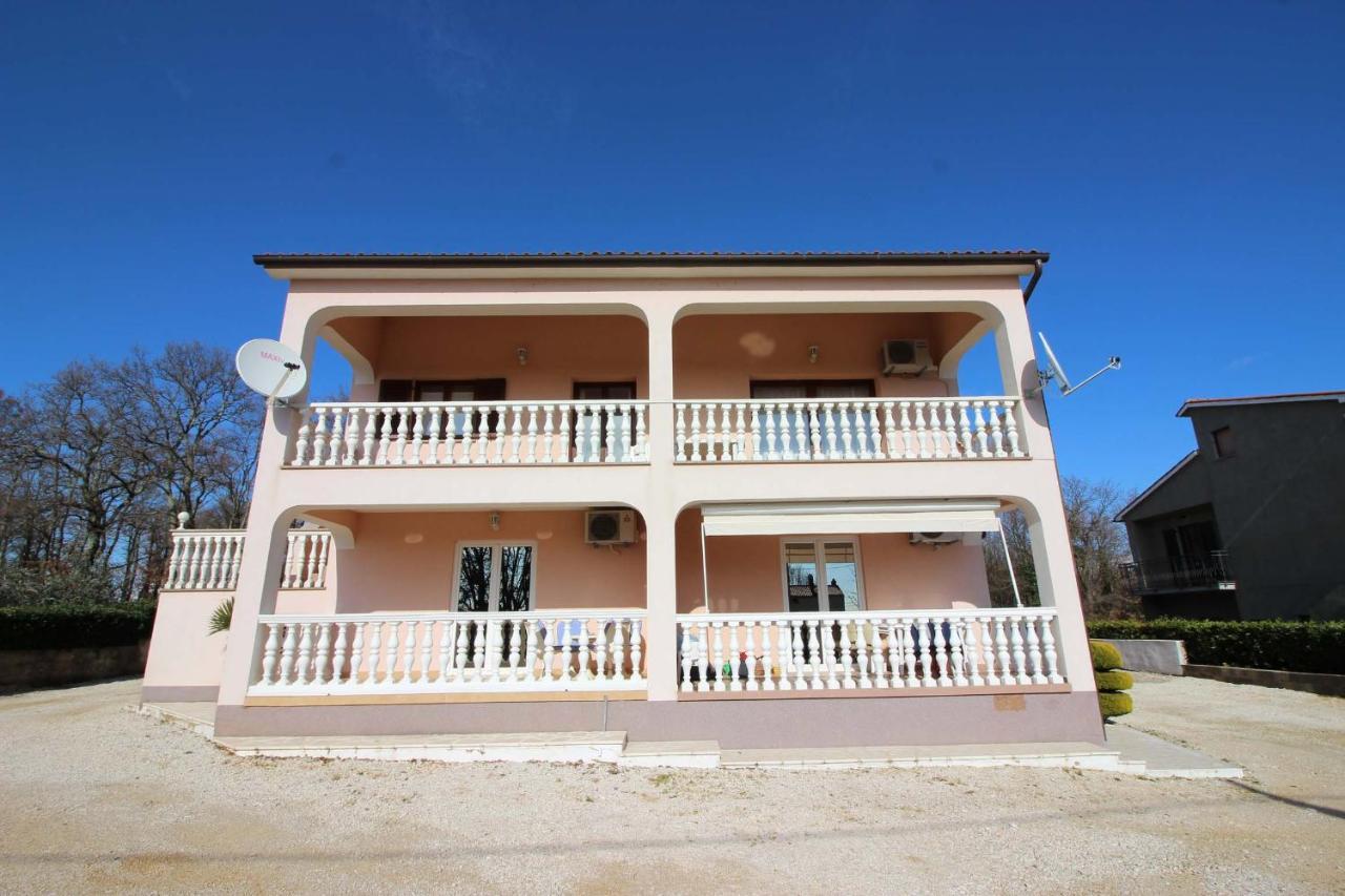 Koraca B4 Apartment Kirmenjak Luaran gambar