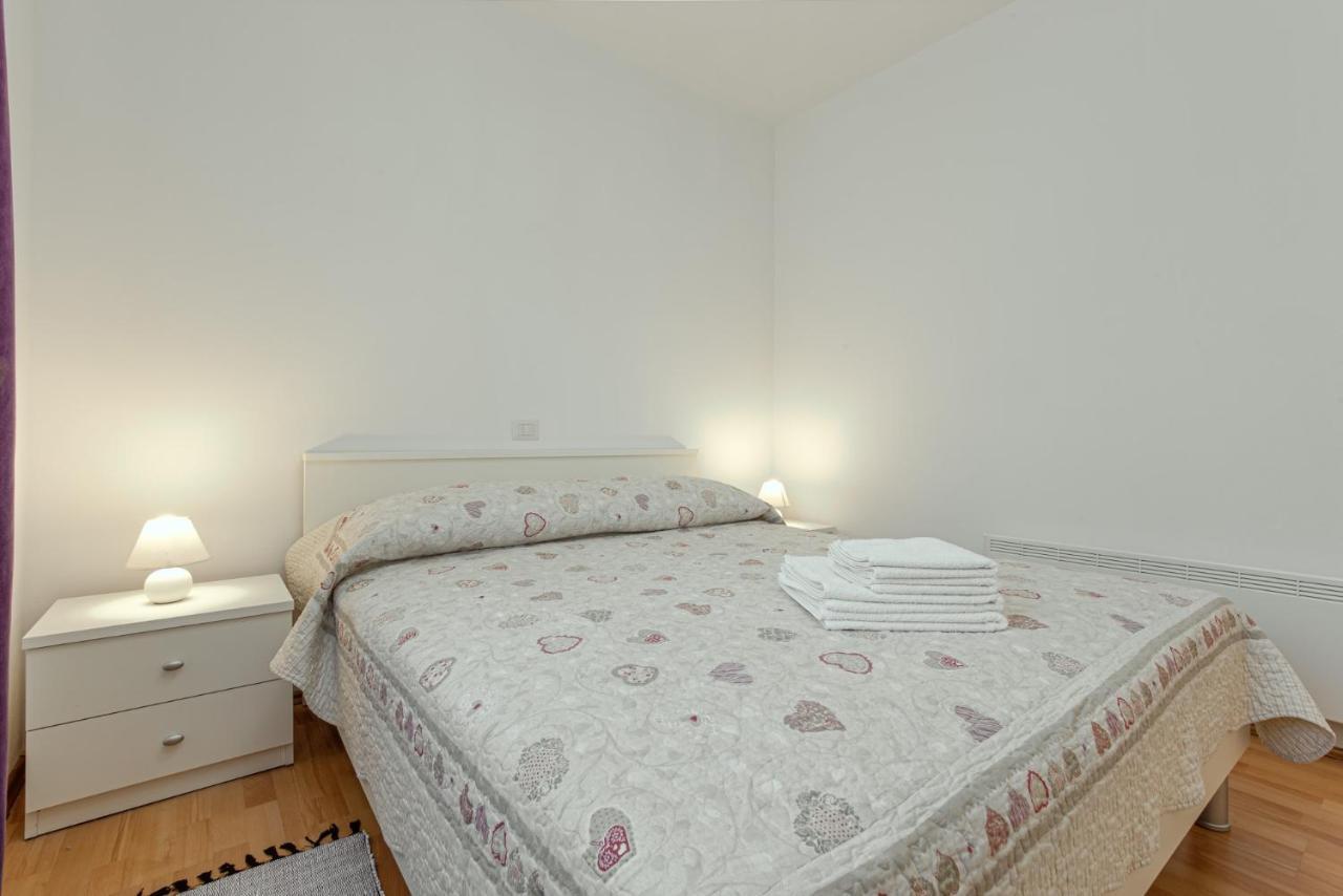 Koraca B4 Apartment Kirmenjak Luaran gambar